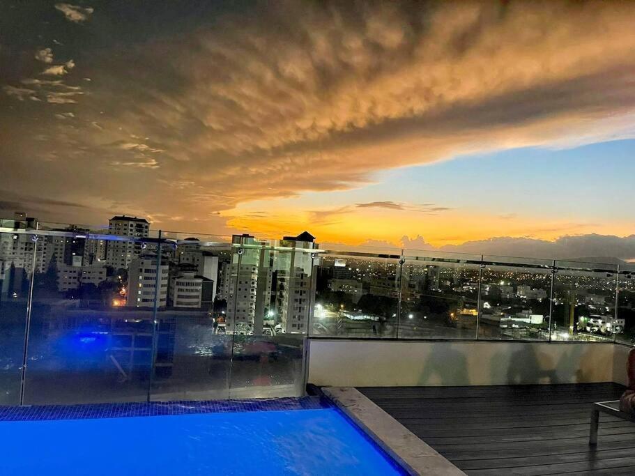 Suites Room Soha II ซานติอาโก เด ลอสกาบาเญโรส ภายนอก รูปภาพ