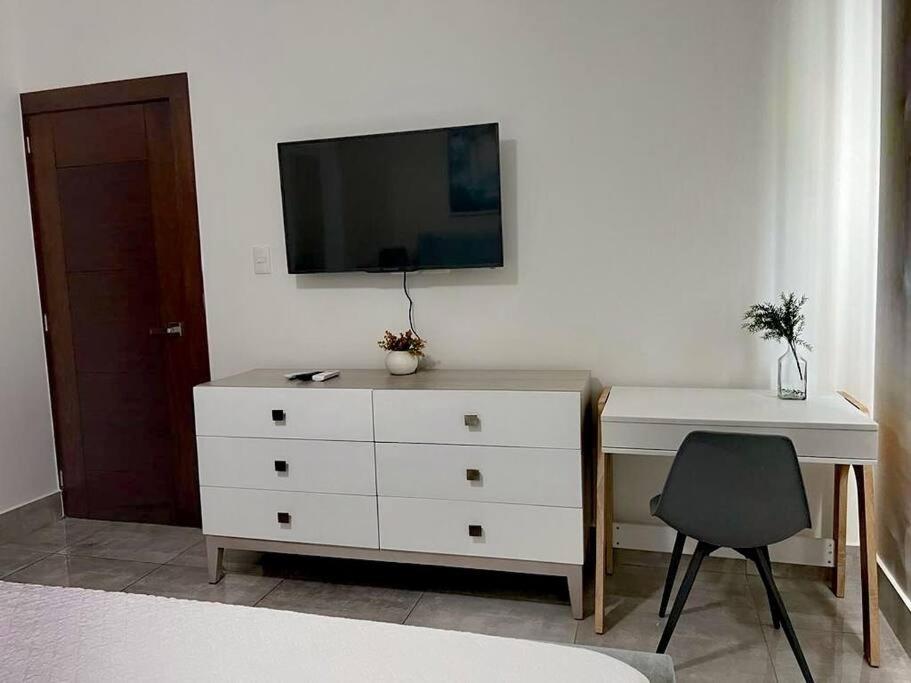 Suites Room Soha II ซานติอาโก เด ลอสกาบาเญโรส ภายนอก รูปภาพ