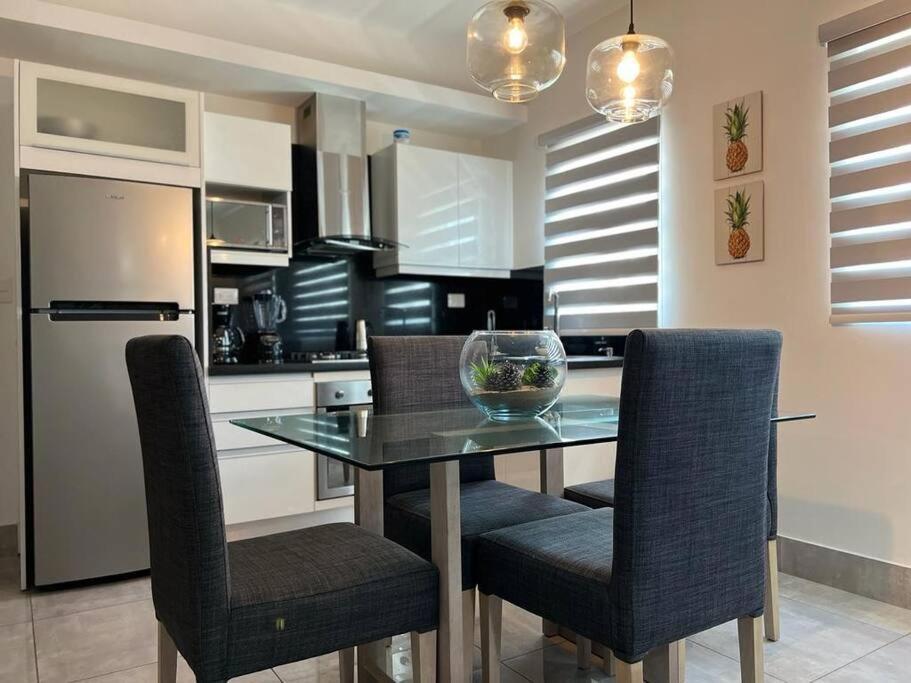 Suites Room Soha II ซานติอาโก เด ลอสกาบาเญโรส ภายนอก รูปภาพ