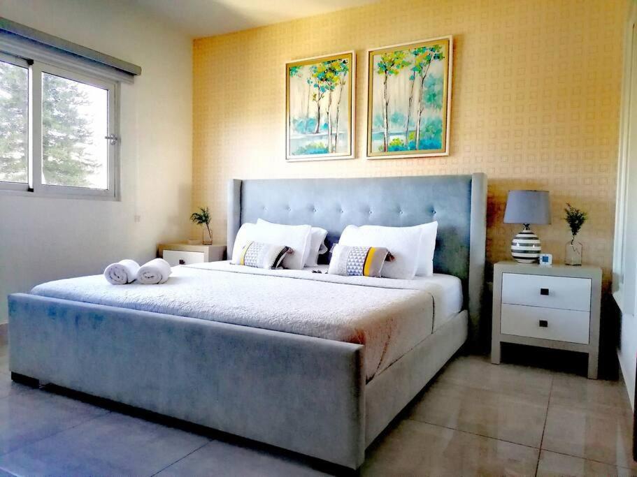 Suites Room Soha II ซานติอาโก เด ลอสกาบาเญโรส ภายนอก รูปภาพ